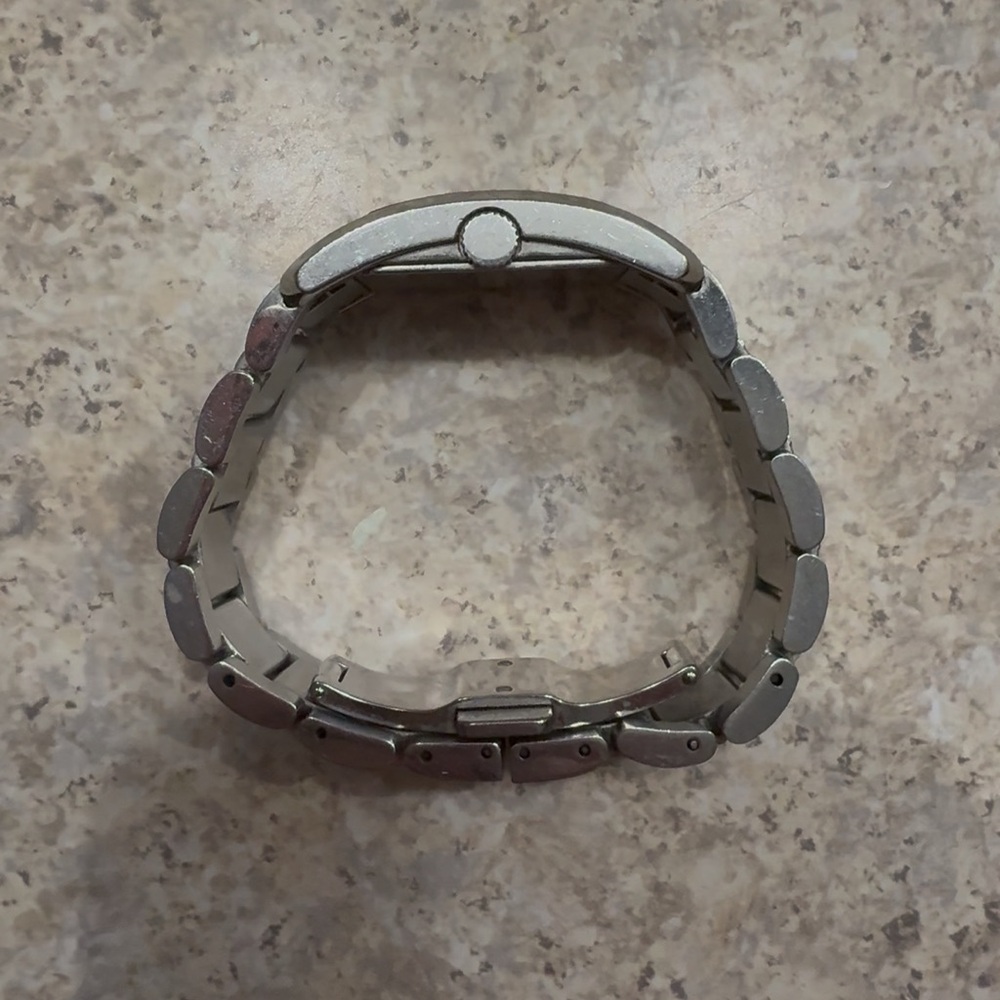 Burberry Silver Geometric Dial Watch - Picture 11 of 12